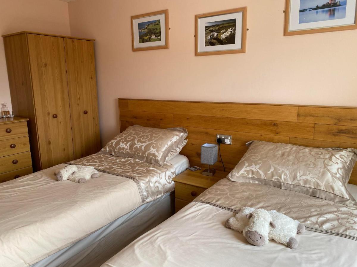 Creag Dubh Bed & Breakfast Bed & Breakfast Kyle of Lochalsh Exterior photo